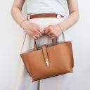 Agatha Handtasche aus Leder Karamell TL142456