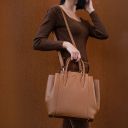 Tulipan Bolso Noche en Piel Rojo Lipstick TL141727