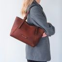 Libra Borsa al Hombro en Piel Rojo TL142562