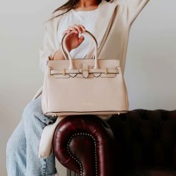 TL Bag Bolso a Mano en Piel Cognac TL142174