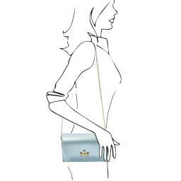 TL Bag Pochette in pelle metallic con tracolla a catena Celeste TL141654